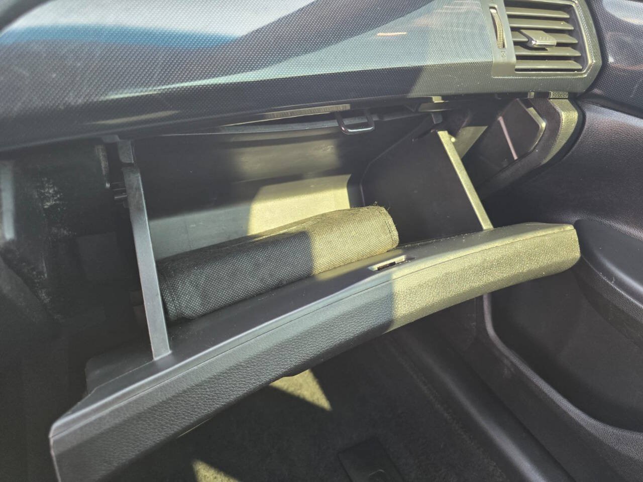 Used 2015 Honda Accord Sport image 32