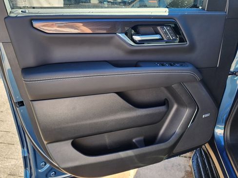 New 2026 GMC Yukon Elevation image 12