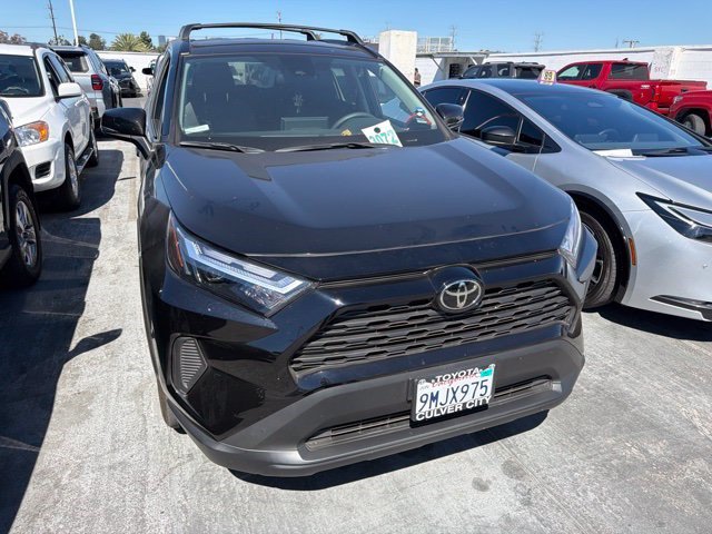 Used 2024 Toyota RAV4 XLE FWD image 1