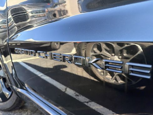 Used 2014 Jeep Grand Cherokee Altitude image 30