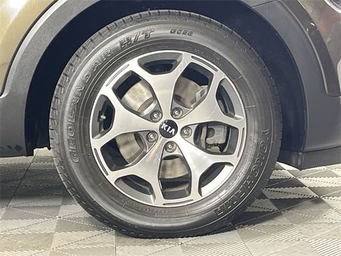 Used 2020 Kia Telluride EX w/ Towing Package image 10