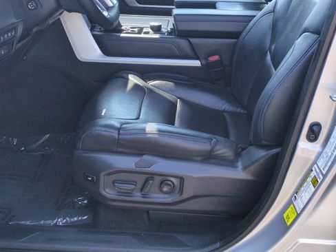 Used 2023 Toyota Tundra Platinum AWD/4WD image 12