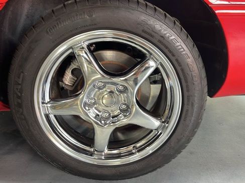 Used 1996 Chevrolet Corvette Convertible RWD image 18