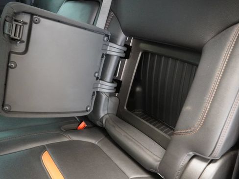 Used 2020 GMC Sierra 1500 AT4 w/ AT4 Premium Package AWD/4WD image 30