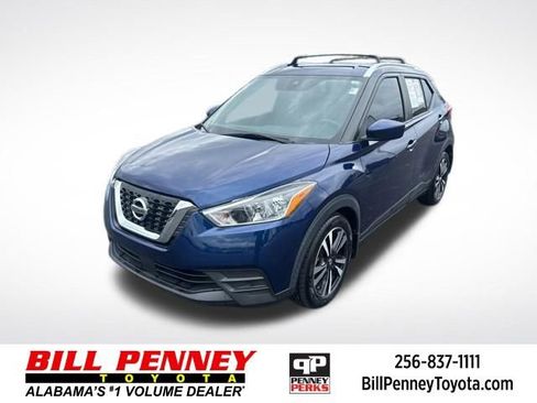 Used 2020 Nissan Kicks SV w/ Exterior Package FWD image 1