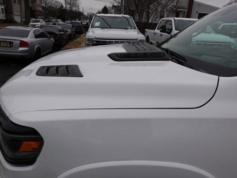 Used 2022 RAM 1500 Limited AWD/4WD image 10