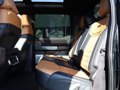 Used 2024 Ford F250 Platinum w/ FX4 Off-Road Package image 24