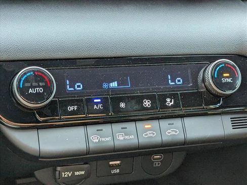 Used 2025 Hyundai Elantra Sport FWD image 15
