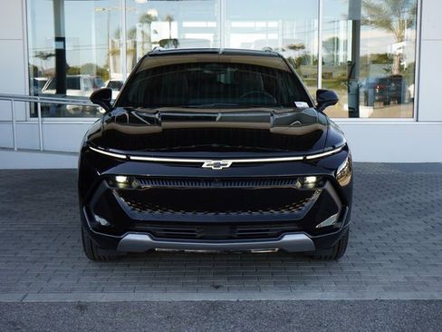 New 2025 Chevrolet Equinox EV LT image 3