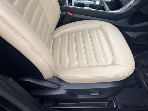 Used 2022 Ford Edge SEL w/ Convenience Package image 23