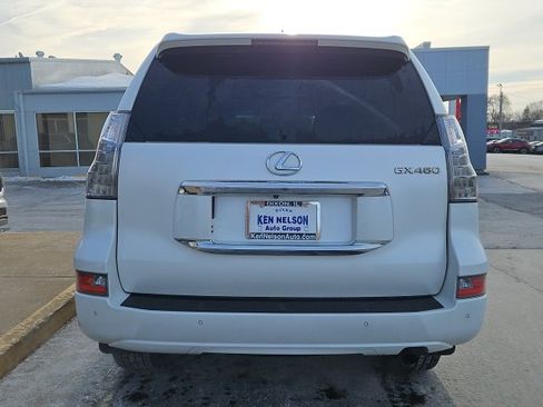 Used 2018 Lexus GX 460 image 8