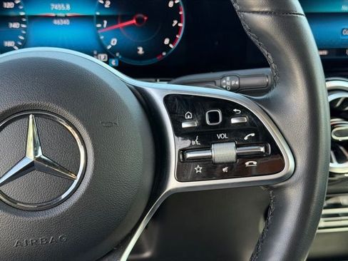 Certified 2022 Mercedes-Benz GLB 250 4MATIC image 18