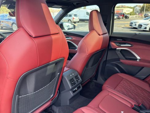 New 2025 Audi SQ5 Premium Plus image 30