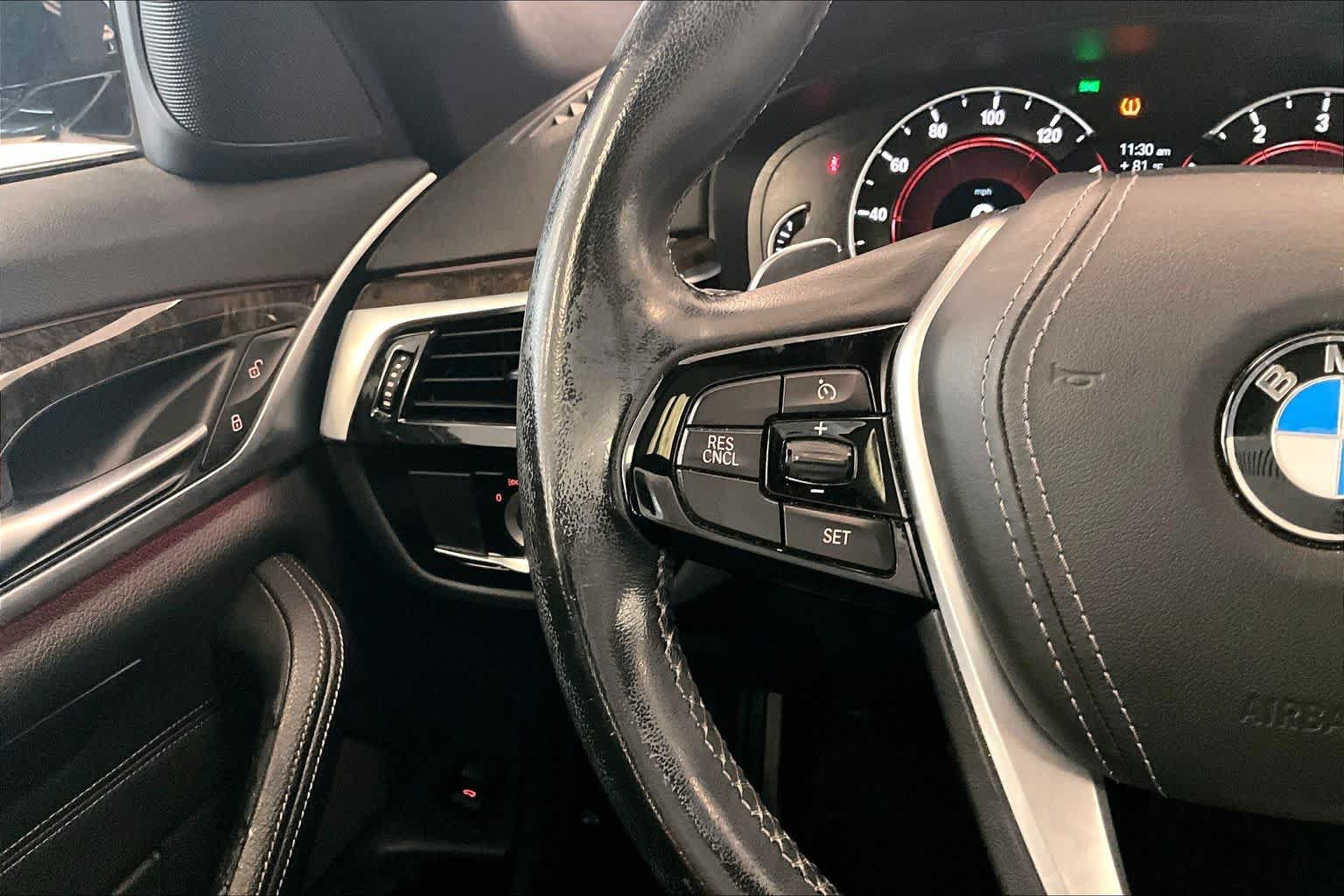Used 2019 BMW 540i w/ Convenience Package RWD image 21