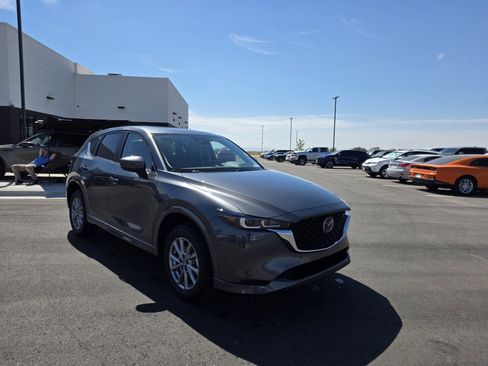 New 2025 MAZDA CX-5 AWD 2.5 S w/ Preferred Package image 3