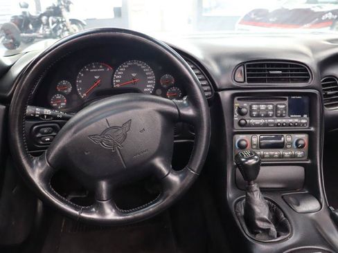 Used 1998 Chevrolet Corvette Convertible w/ Memory Pkg RWD image 11