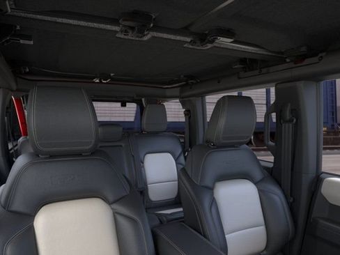 New 2026 Ford Bronco Outer Banks AWD/4WD image 12