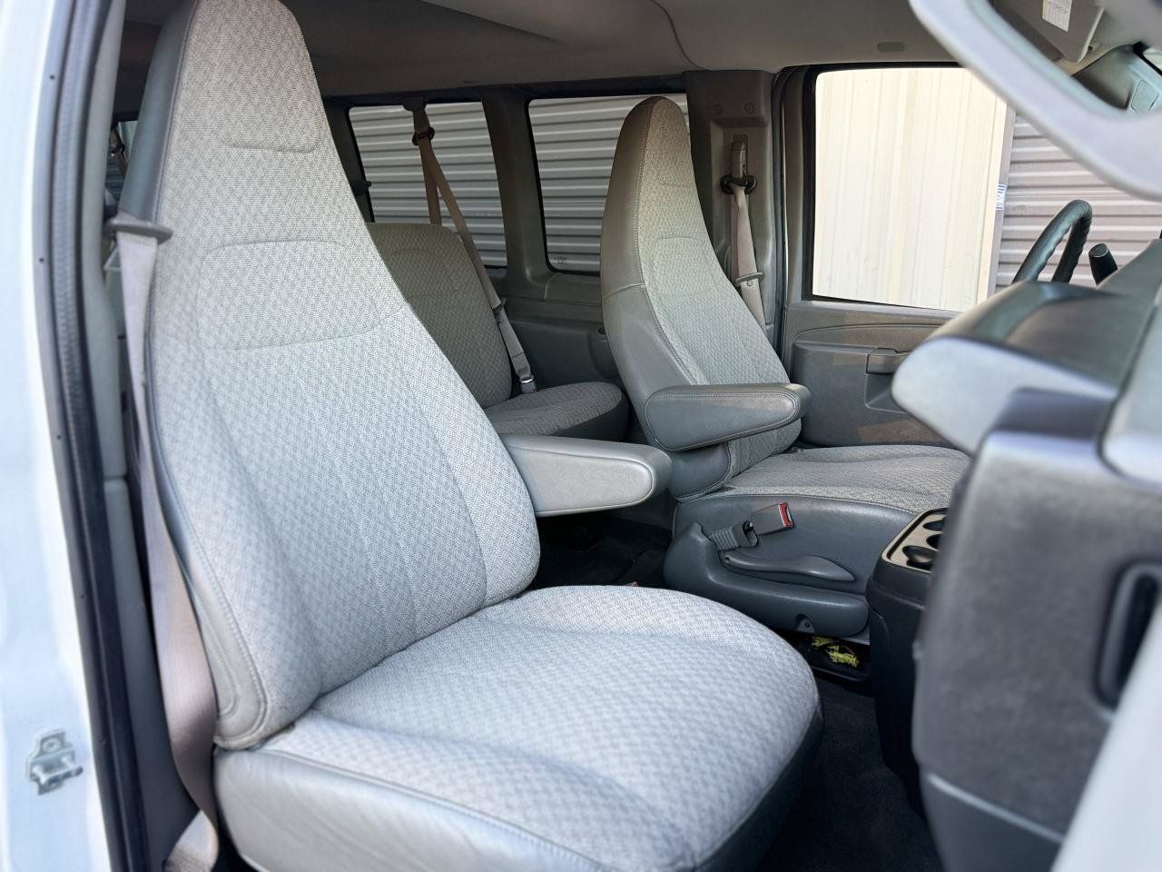 Used 2019 Chevrolet Express 3500 LT w/ LT Preferred Equipment Group RWD image 11
