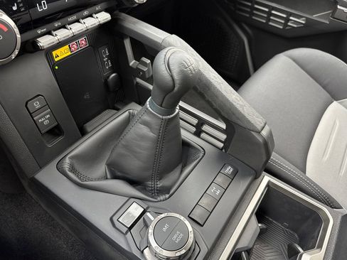 New 2026 Toyota Tacoma TRD Off-Road AWD/4WD image 25
