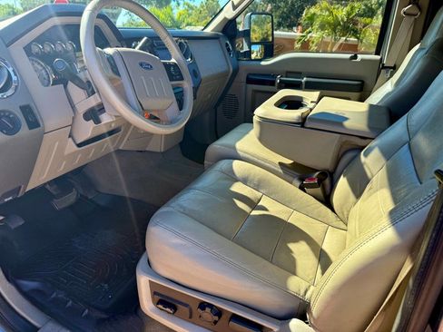 Used 2008 Ford F250 Lariat image 11