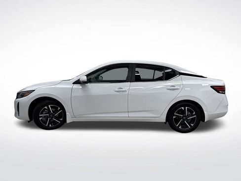 Used 2025 Nissan Sentra SV w/ All-Weather Package image 11