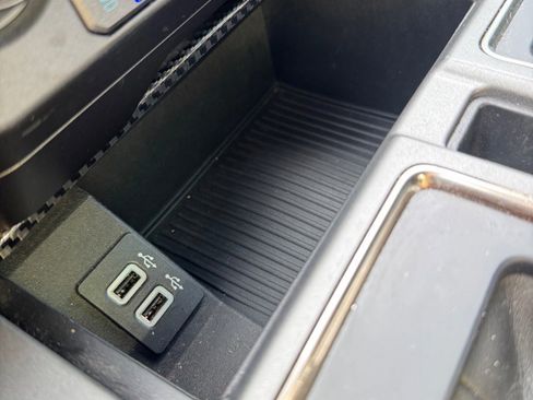 Used 2018 Ford F150 Raptor w/ Equipment Group 802A Luxury image 18