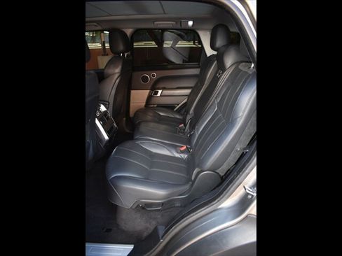 Used 2017 Land Rover Range Rover Sport HSE AWD/4WD image 19