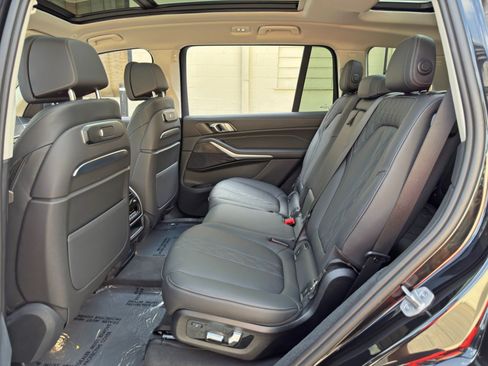 Used 2024 BMW X7 xDrive40i AWD/4WD image 46