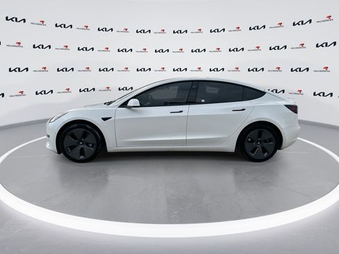 Used 2022 Tesla Model 3 image 5
