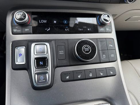 Used 2024 Hyundai Palisade Calligraphy FWD image 15