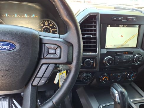 Used 2018 Ford F150 XLT w/ Equipment Group 302A Luxury AWD/4WD image 29