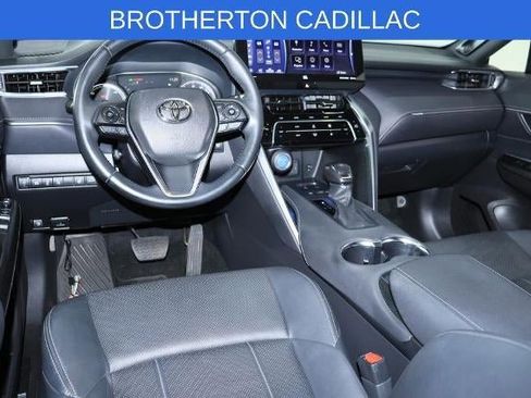 Used 2022 Toyota Venza Limited AWD/4WD image 26