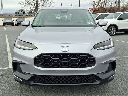 Certified 2025 Honda HR-V LX image 2