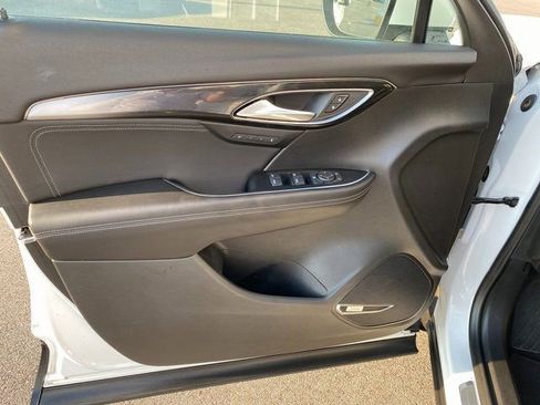 Used 2025 Buick Envision Preferred image 17