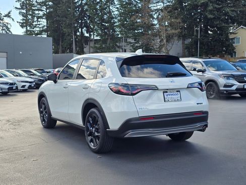 Certified 2024 Honda HR-V Sport image 15