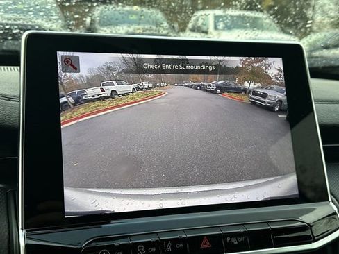 New 2026 Jeep Compass Limited image 32