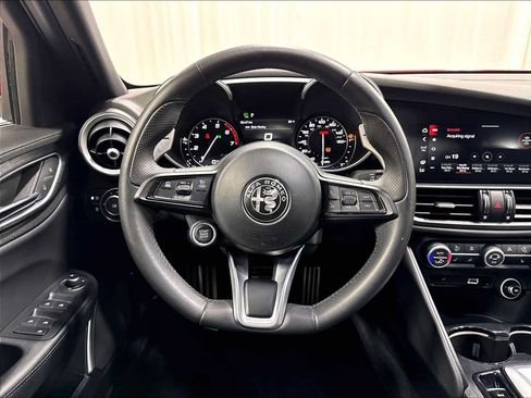 Used 2022 Alfa Romeo Giulia Sprint RWD image 17