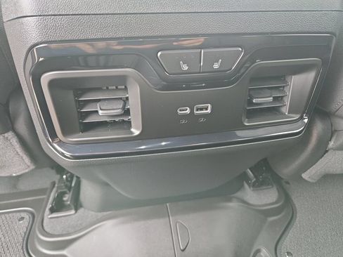New 2026 GMC Sierra 1500 AT4 w/ Technology Package AWD/4WD image 36