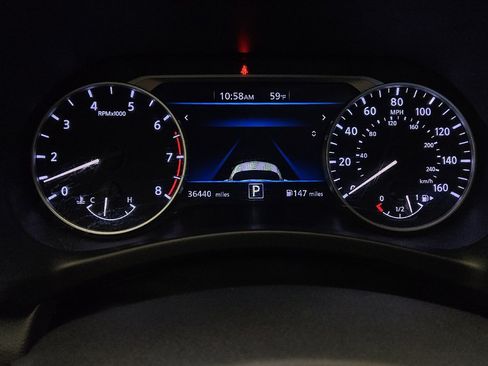 Used 2024 Nissan Sentra SV FWD image 23