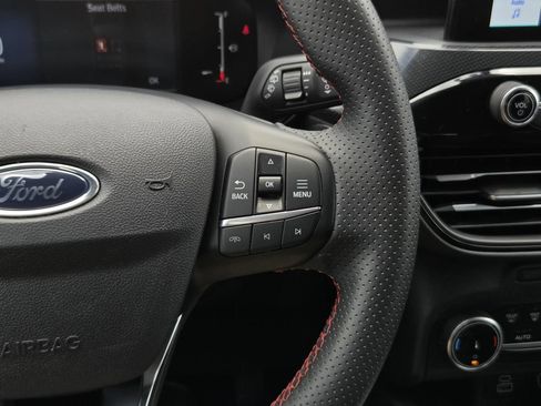 Used 2025 Ford Escape ST-Line FWD image 15