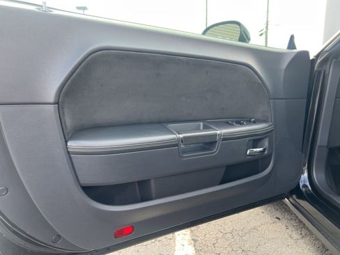 Used 2009 Dodge Challenger SRT8 w/ SRT Option Group II image 14