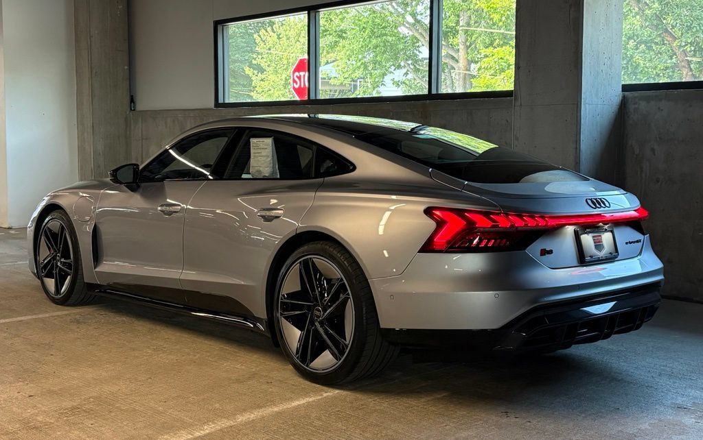 Used 2023 Audi RS e-tron GT w/ Ceramic Brake Package AWD/4WD image 3