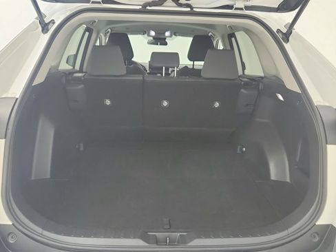 Used 2025 Toyota RAV4 XLE AWD/4WD image 27