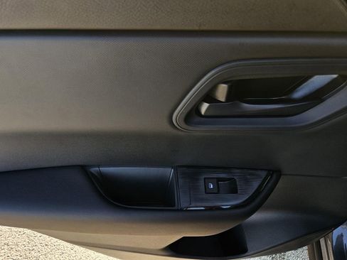 New 2026 Nissan Rogue S image 7