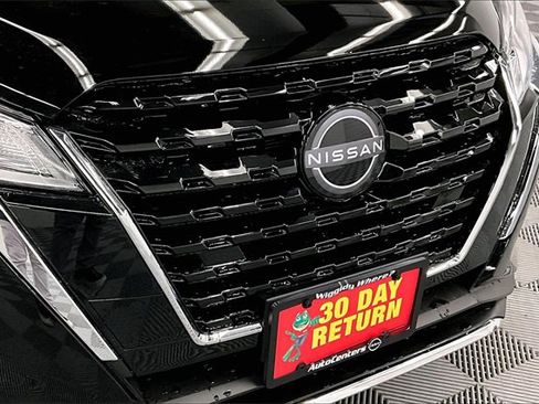 New 2025 Nissan Kicks Play S image 14