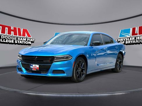 Used 2023 Dodge Charger SXT w/ Blacktop Package RWD image 1