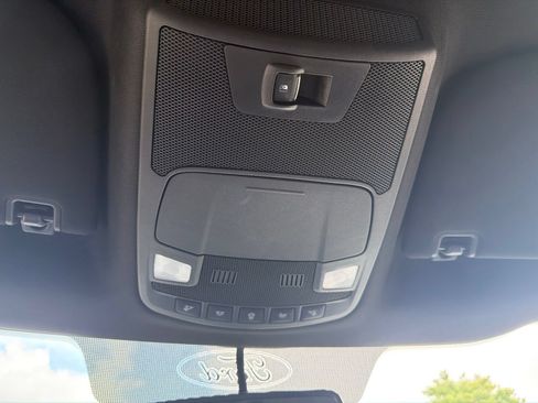 Used 2018 Ford F150 XLT w/ Equipment Group 302A Luxury AWD/4WD image 20