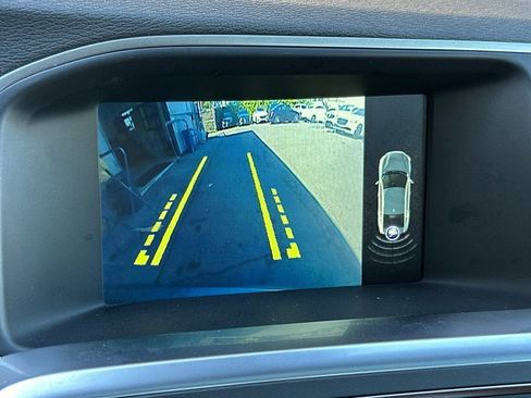 Used 2017 Volvo S60 T5 Inscription Platinum image 28