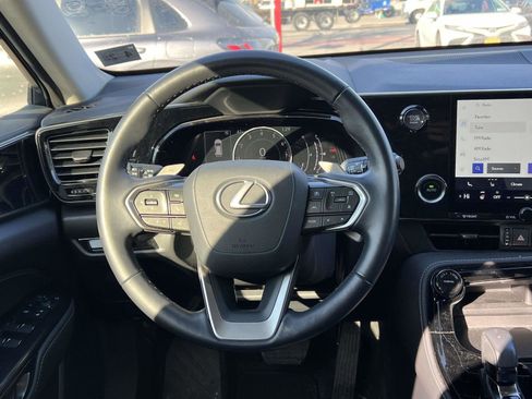 Used 2023 Lexus NX 250 AWD image 15