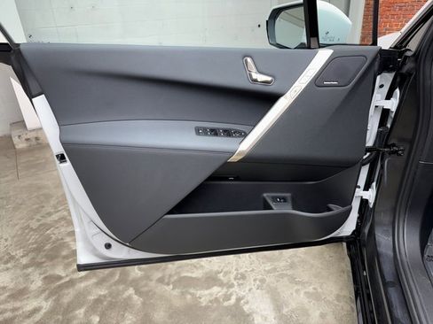 New 2026 BMW iX xDrive60 w/ Premium Package image 10